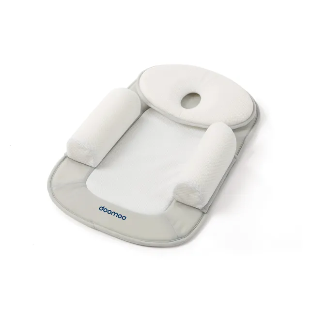 doomoo-multi-sleep-babyschlafpositionierer-mit-kopfkissen image 1
